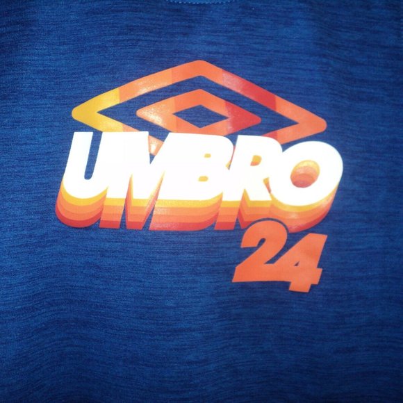 Umbro 24 Boy's Tank Top Size Small, 6/7 Heat Gear Royal Blue Sleeveless - Picture 2 of 4